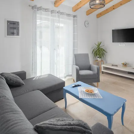 Stunning In Malisi Feriehus