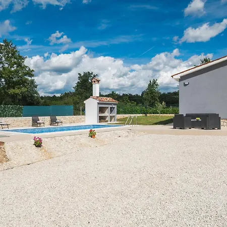 Ferienhaus Lovely In Malisi